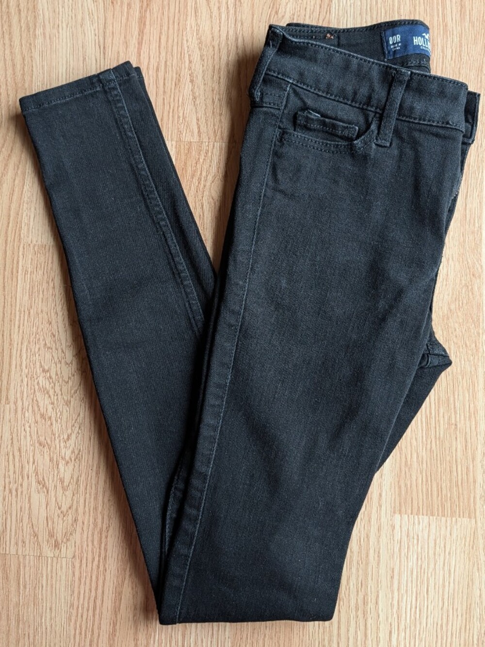 Hollister Skinny Jeans in Black, 00R